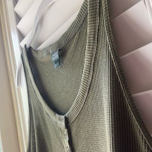 Wild fable olive tank